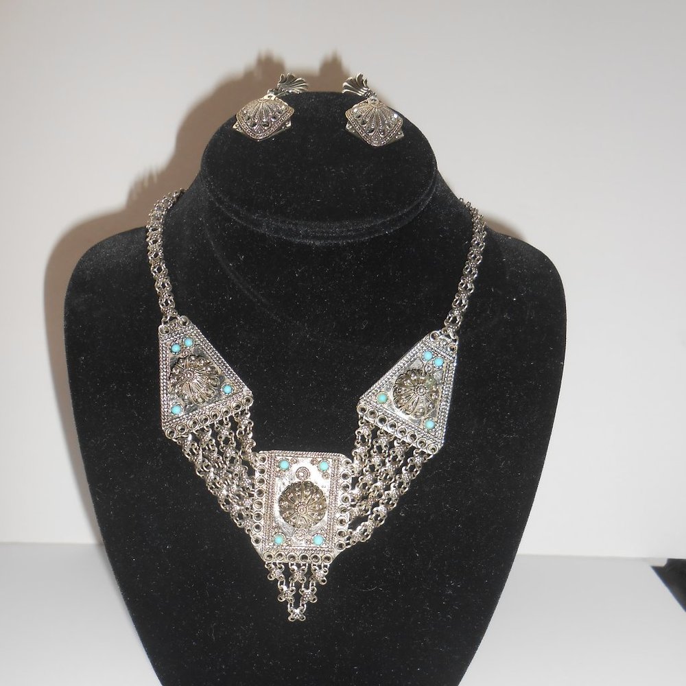 Vintage 1960's-1970's Filigree Silver Tone Necklace & Silver Filigree Earrings